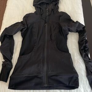 Lululemon Reversible black jacket 8
